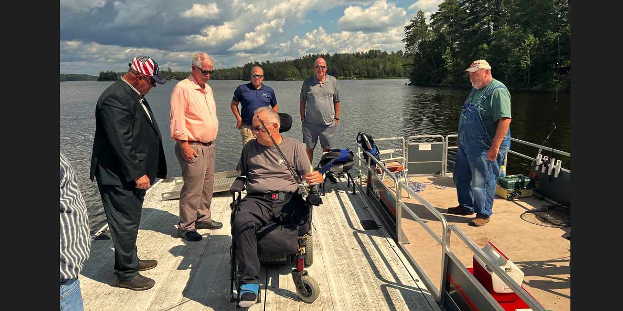 (Veterans on the Lake)