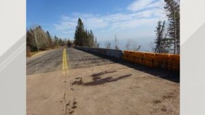 North Shore Scenic Drive fixed road