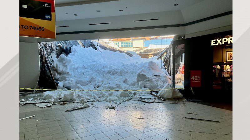 Roof collapse at Miller Hill Mall.