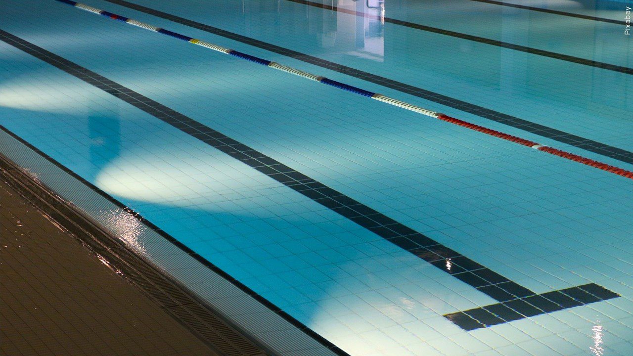 A pool with swimming lanes