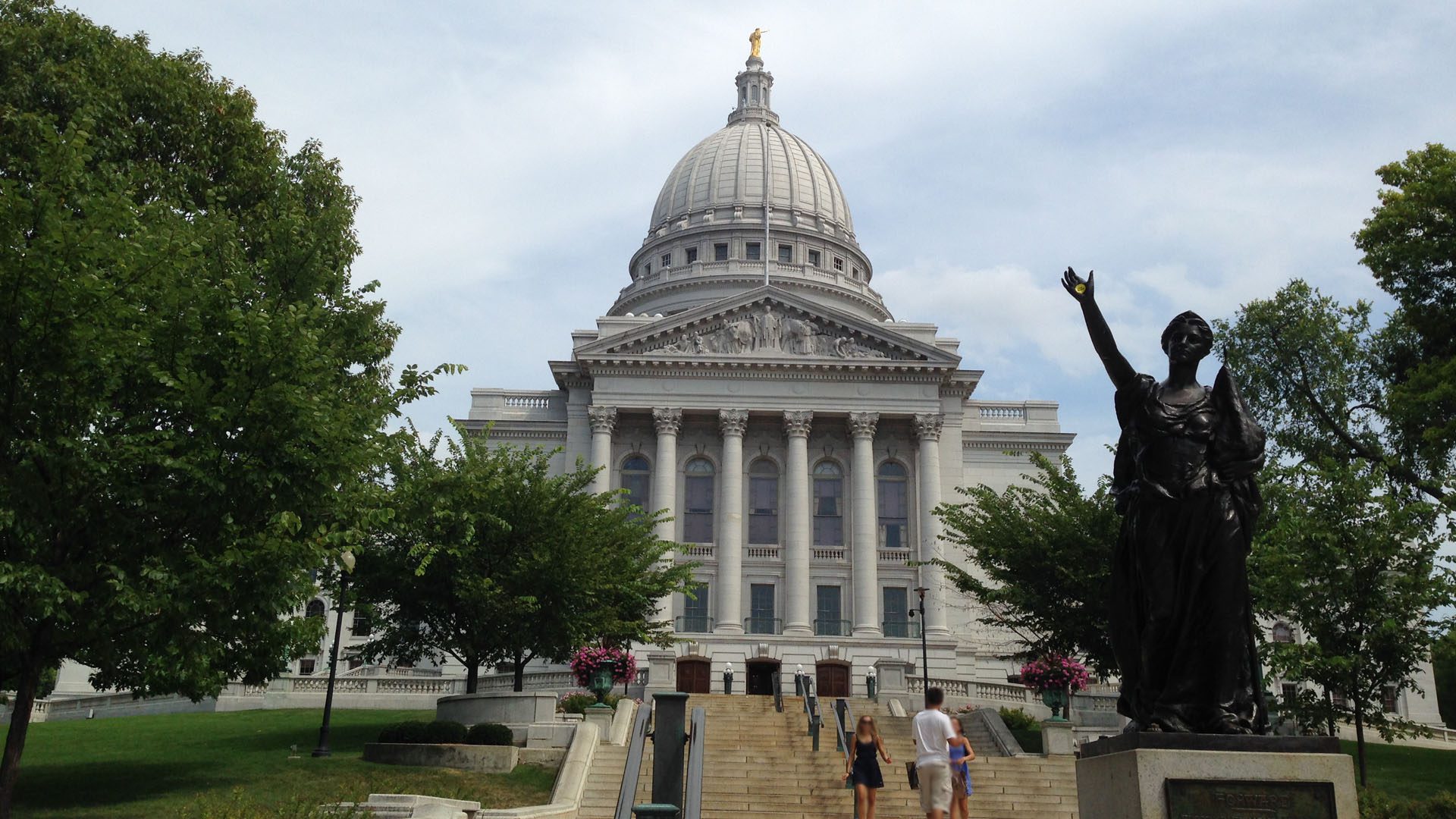 View of the Wisconsin State Capitol from below the steps.