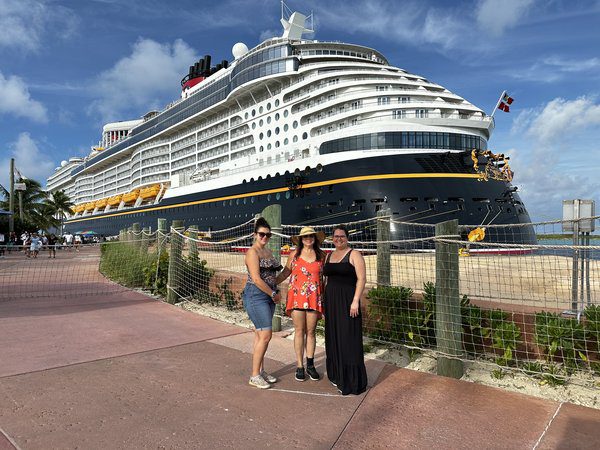 OLIP- Mary Jo Stolp - Disney Cruise at Castaway Cay