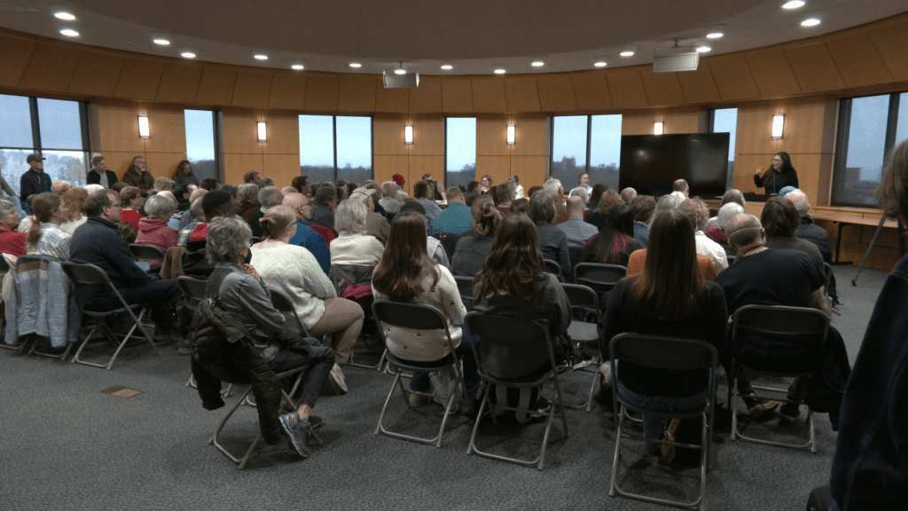 University of Minnesota-Duluth faculty host panel, raising concerns